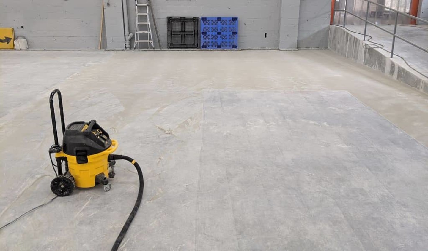 VACUUM AFTER FLOOR GRINDING