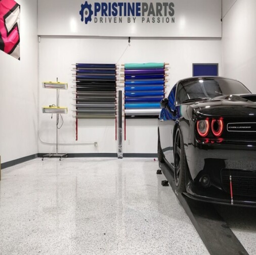 HyperREZ Epoxy Garage - White Epoxy with Heavy Flake Broadcast