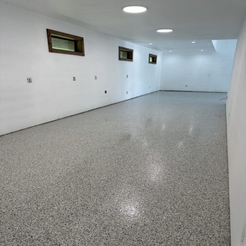 6009 Epoxy - Light Gray, Full Flake Broadcast