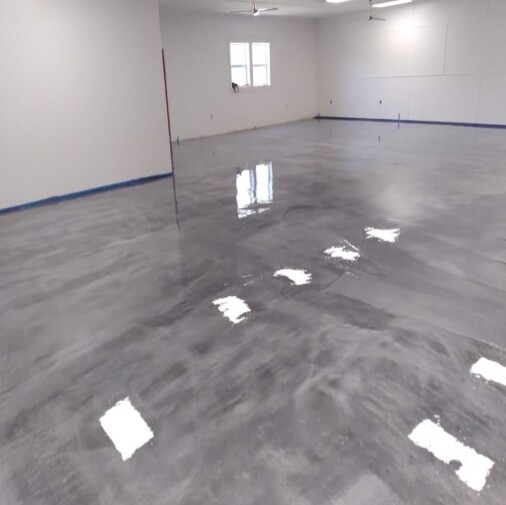 HyperREZ Epoxy Distribution Center- Clear Epoxy with Metallic Pigment
