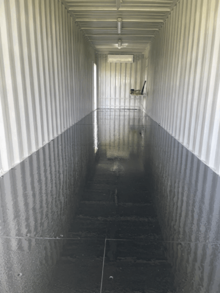 5500-EX Polyaspartic Topcoat Black & E370P Polyurethane Wall Coating White