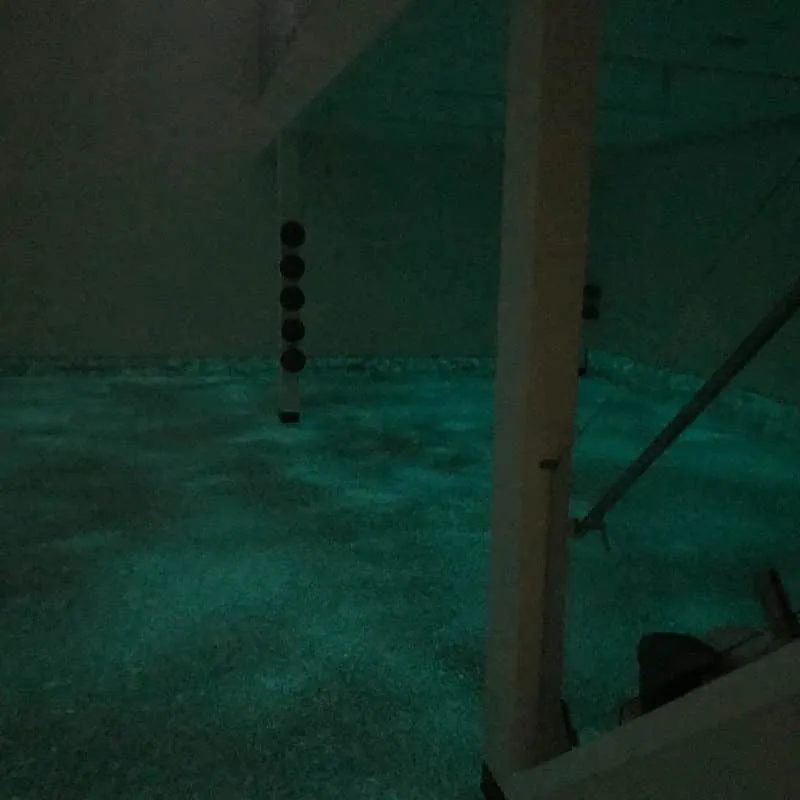 Glow Flakes Blue 1/4″ Glow Flakes Blue 1/4"