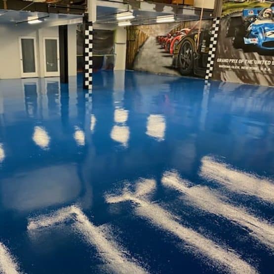 HyperREZ Epoxy Ford Blue Race Car Garage