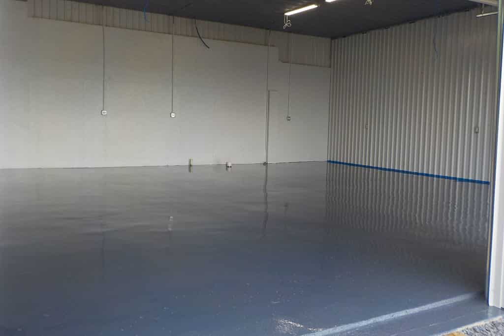 Commercial Garage Shines With Epoxy Polyaspartic