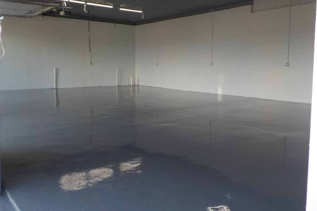 Commercial Garage Shines With Epoxy Polyaspartic